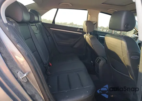 2005 Volkswagen New Jetta 2.5L Option Package 1 z USA, uszkodzony, nr VIN 3VWSF71K75M622502